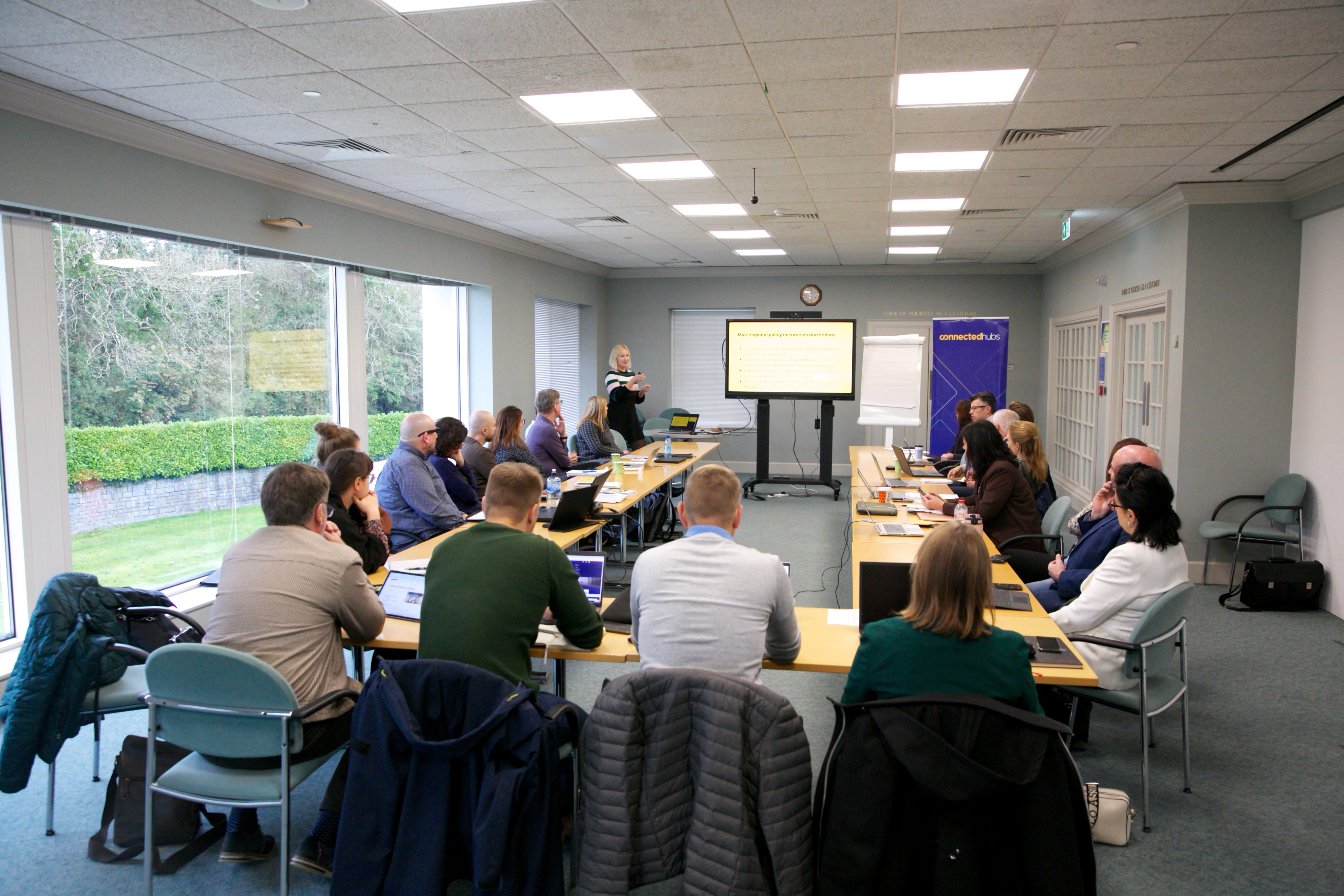Esimene seminaripäev Iirimaal, Kupland ja Connected Hubs