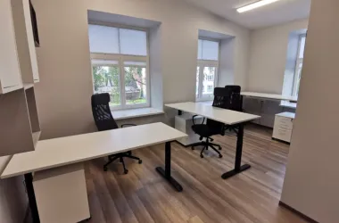 Ergonoomiline töökoht Kaugtöölauad 3-le